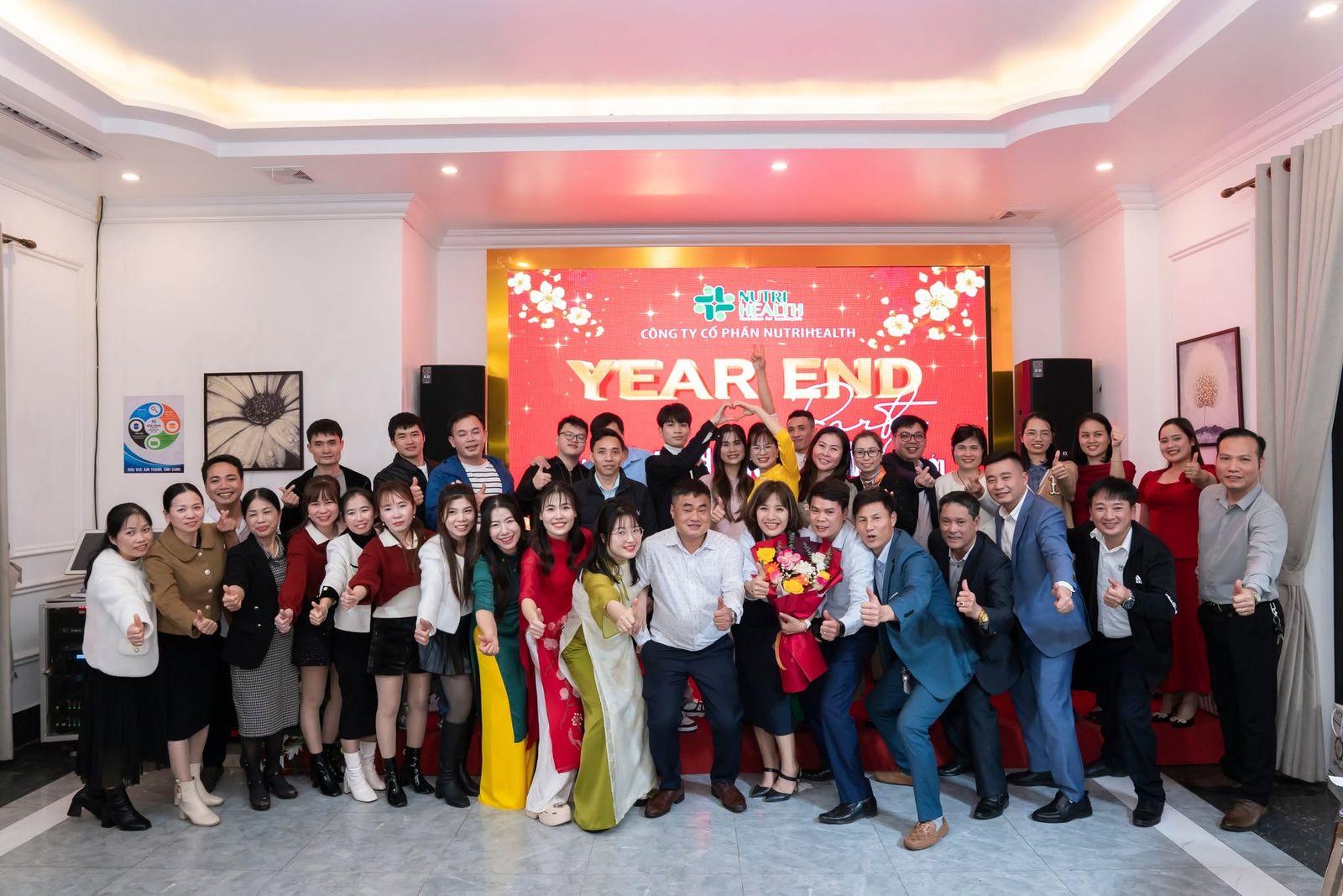 Đội ngũ tại tiệc cuối năm