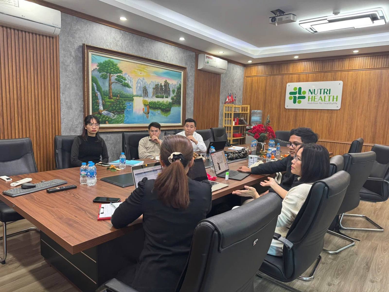 Họp cùng đội ngũ